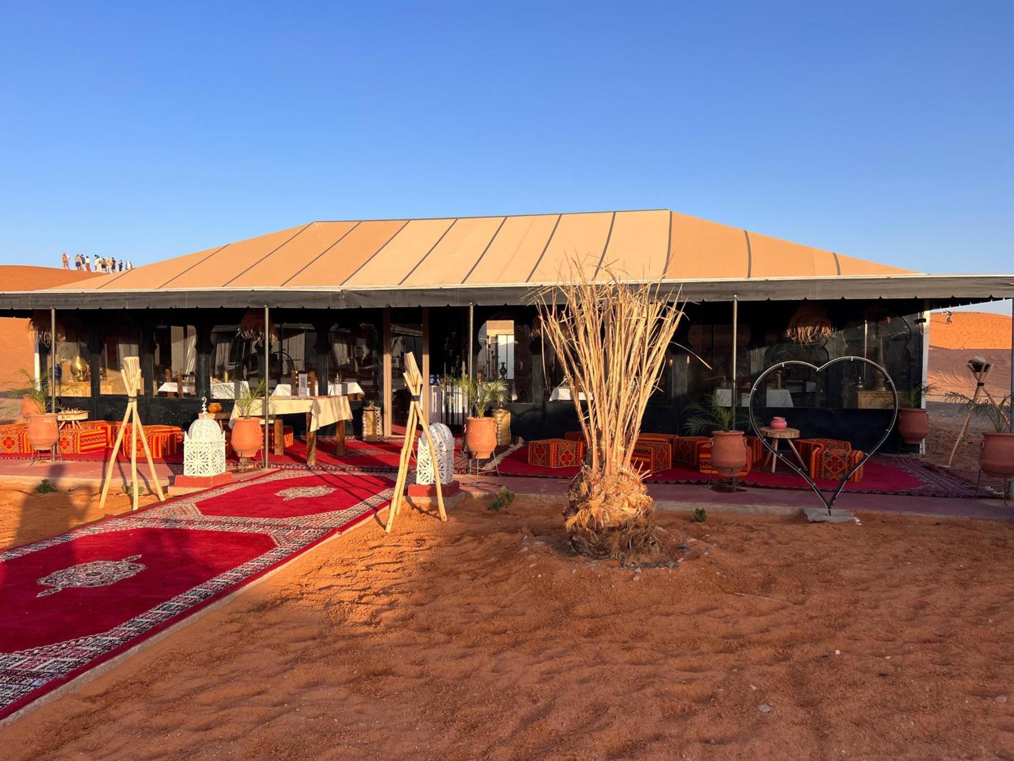Aladdin Merzouga Camp Ngoại thất bức ảnh
