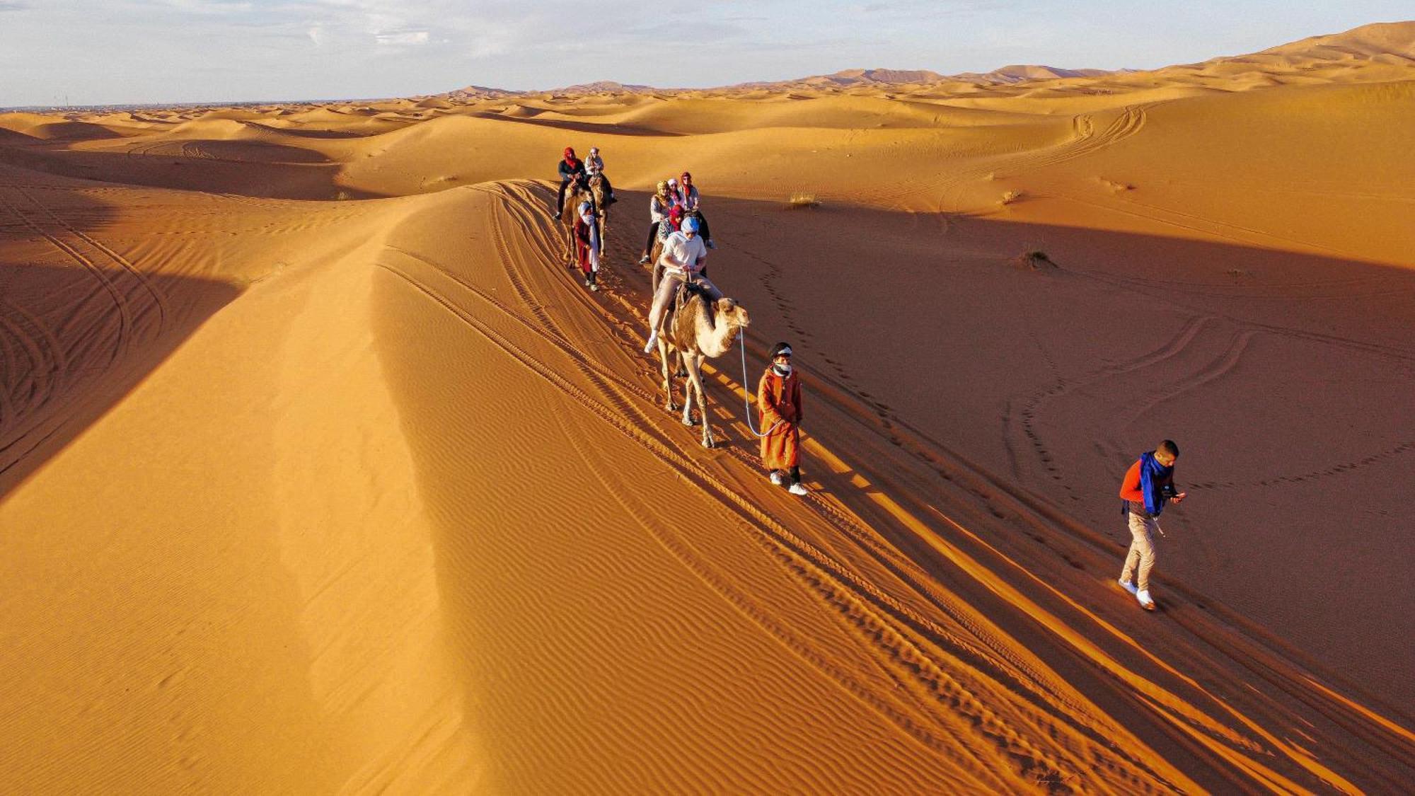 Aladdin Merzouga Camp Ngoại thất bức ảnh